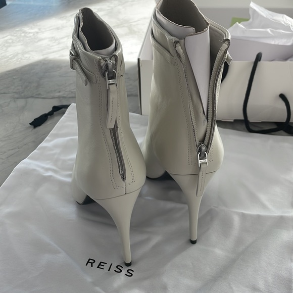 Brand new Reiss Booties - Picture 2 of 4